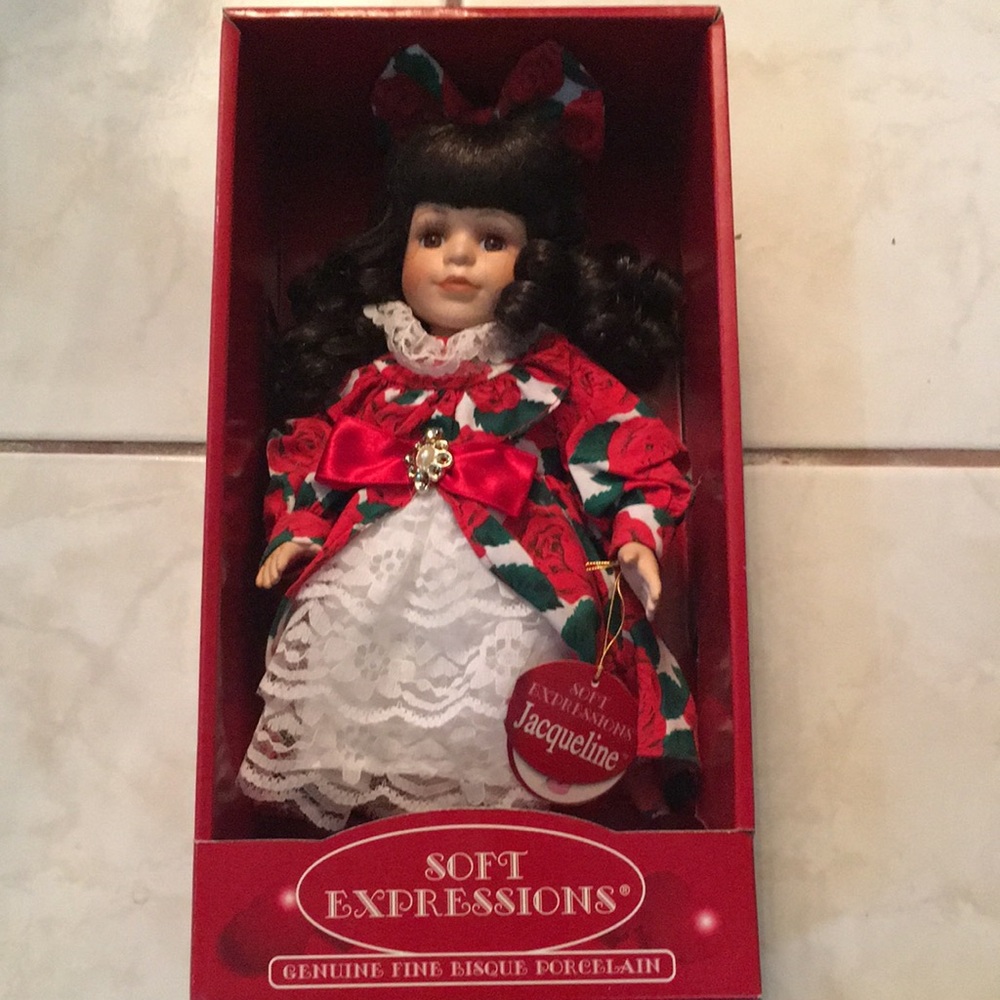 NWT and vintage, Soft Expressions Find bisque porcelain collectible doll